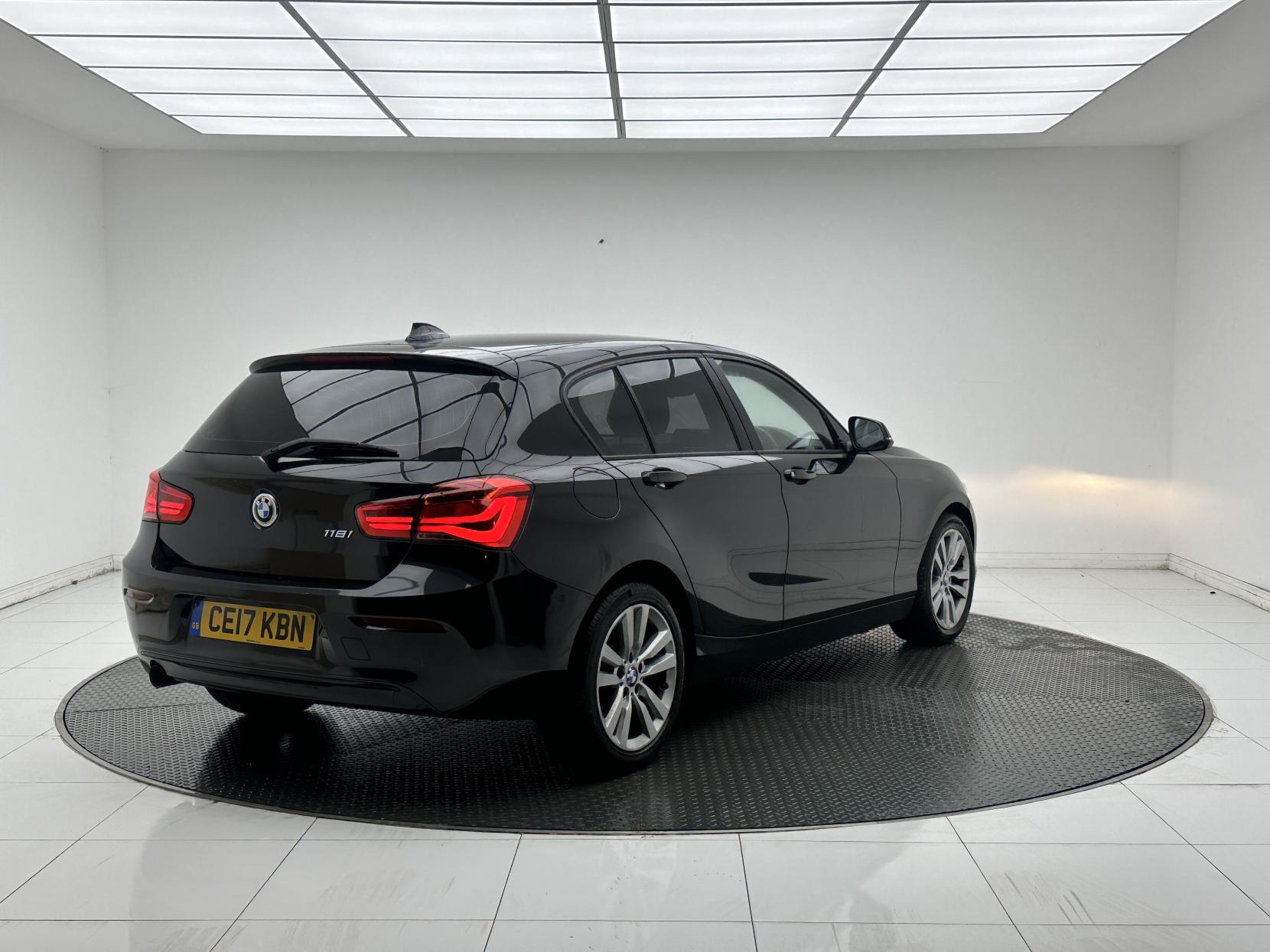 BMW 1 Series 1.5 118i Sport Hatchback 5dr Petrol Manual Euro 6 (s/s) (136 ps)