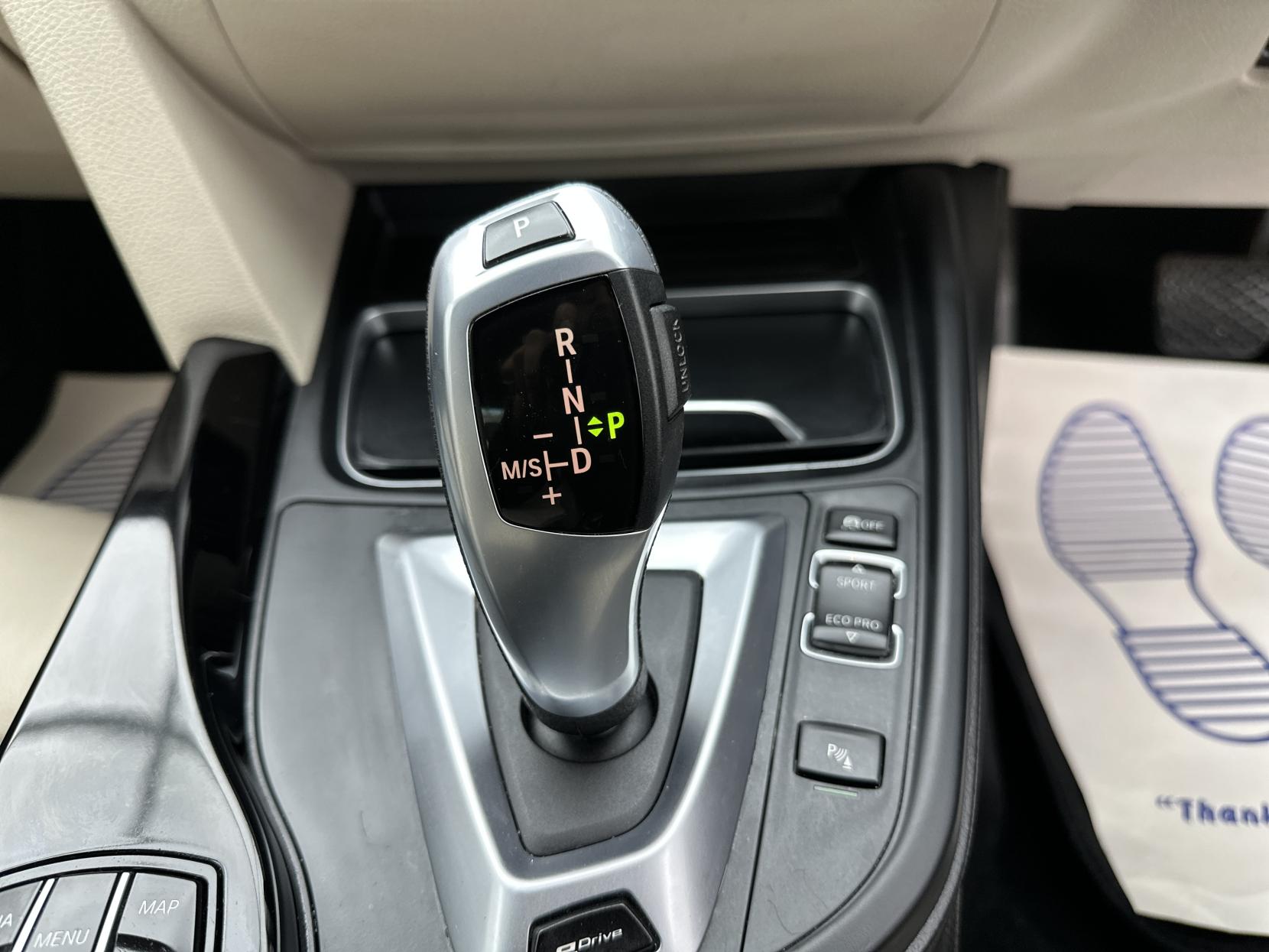 BMW 3 Series 2.0 330e 7.6kWh M Sport Saloon 4dr Petrol Plug-in Hybrid Auto Euro 6 (s/s) (252 ps)