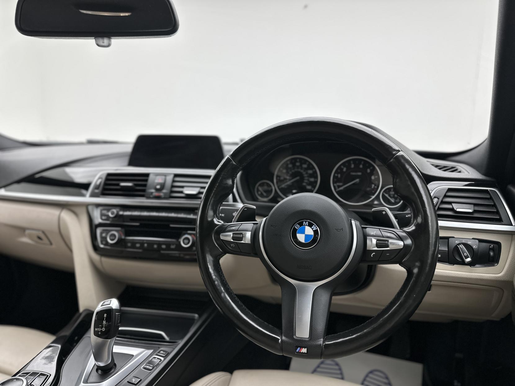 BMW 3 Series 2.0 330e 7.6kWh M Sport Saloon 4dr Petrol Plug-in Hybrid Auto Euro 6 (s/s) (252 ps)