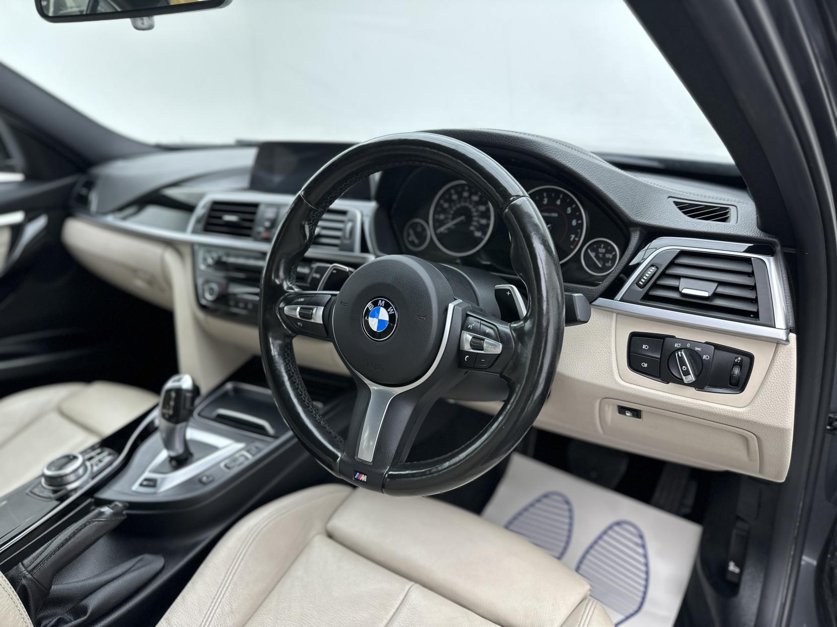 BMW 3 Series 2.0 330e 7.6kWh M Sport Saloon 4dr Petrol Plug-in Hybrid Auto Euro 6 (s/s) (252 ps)