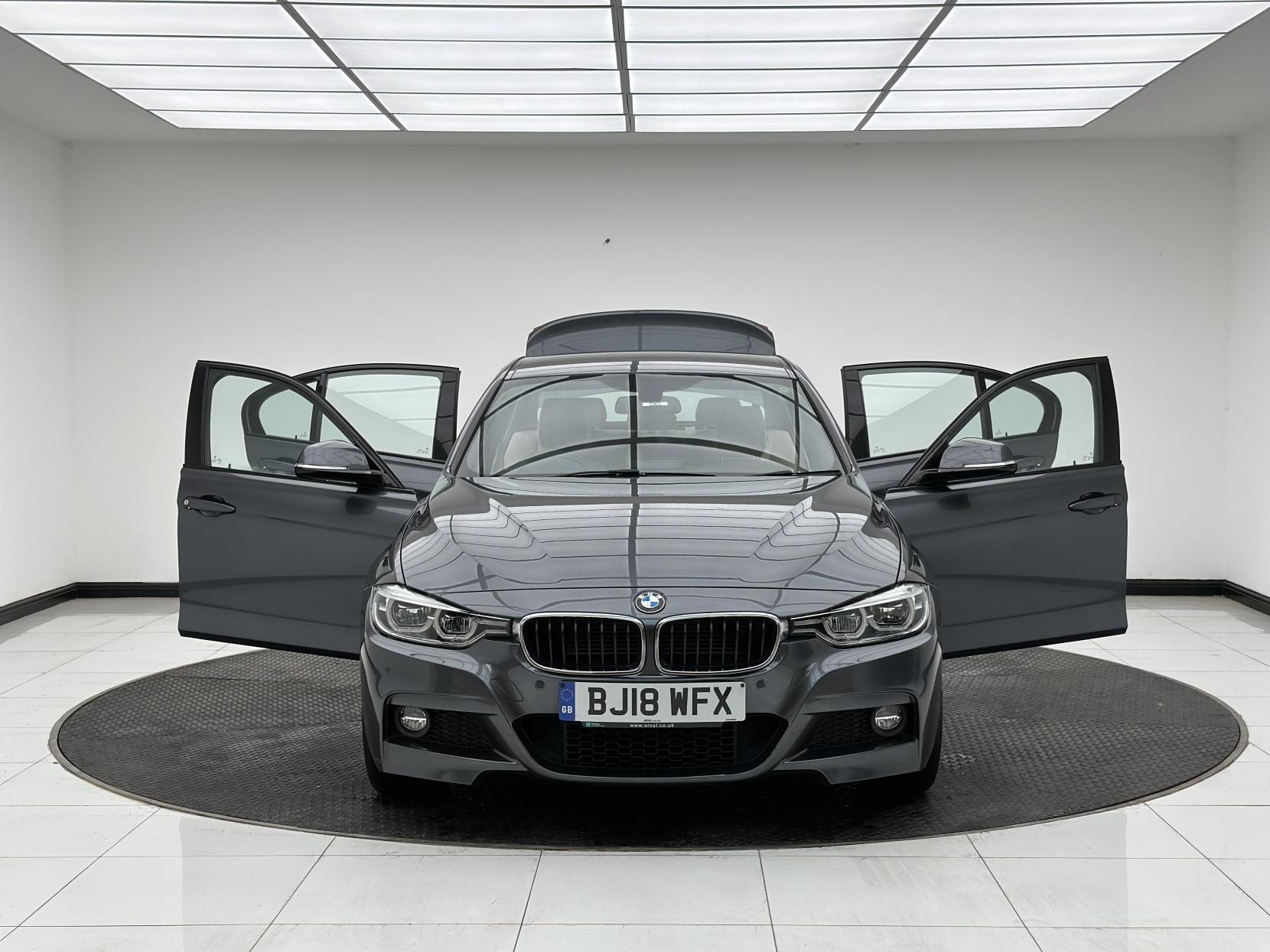 BMW 3 Series 2.0 330e 7.6kWh M Sport Saloon 4dr Petrol Plug-in Hybrid Auto Euro 6 (s/s) (252 ps)