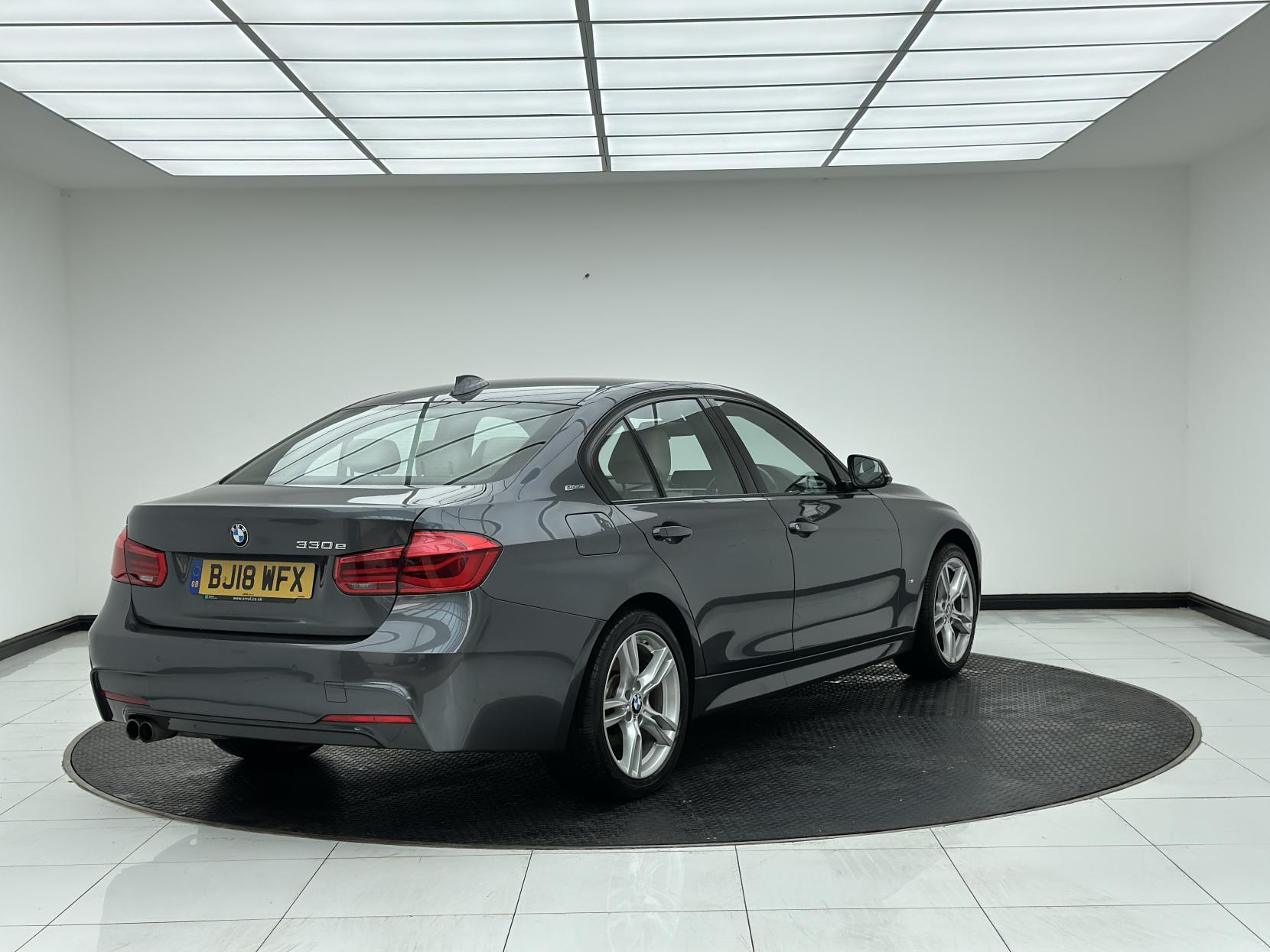 BMW 3 Series 2.0 330e 7.6kWh M Sport Saloon 4dr Petrol Plug-in Hybrid Auto Euro 6 (s/s) (252 ps)