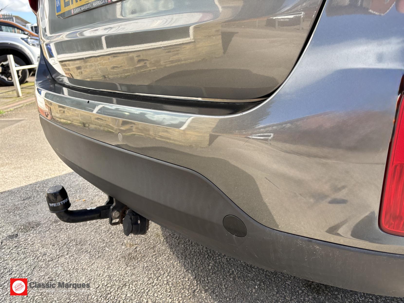 Kia Sorento 2.2 CRDi KX-2 SUV 5dr Diesel Manual AWD Euro 5 (194 bhp)