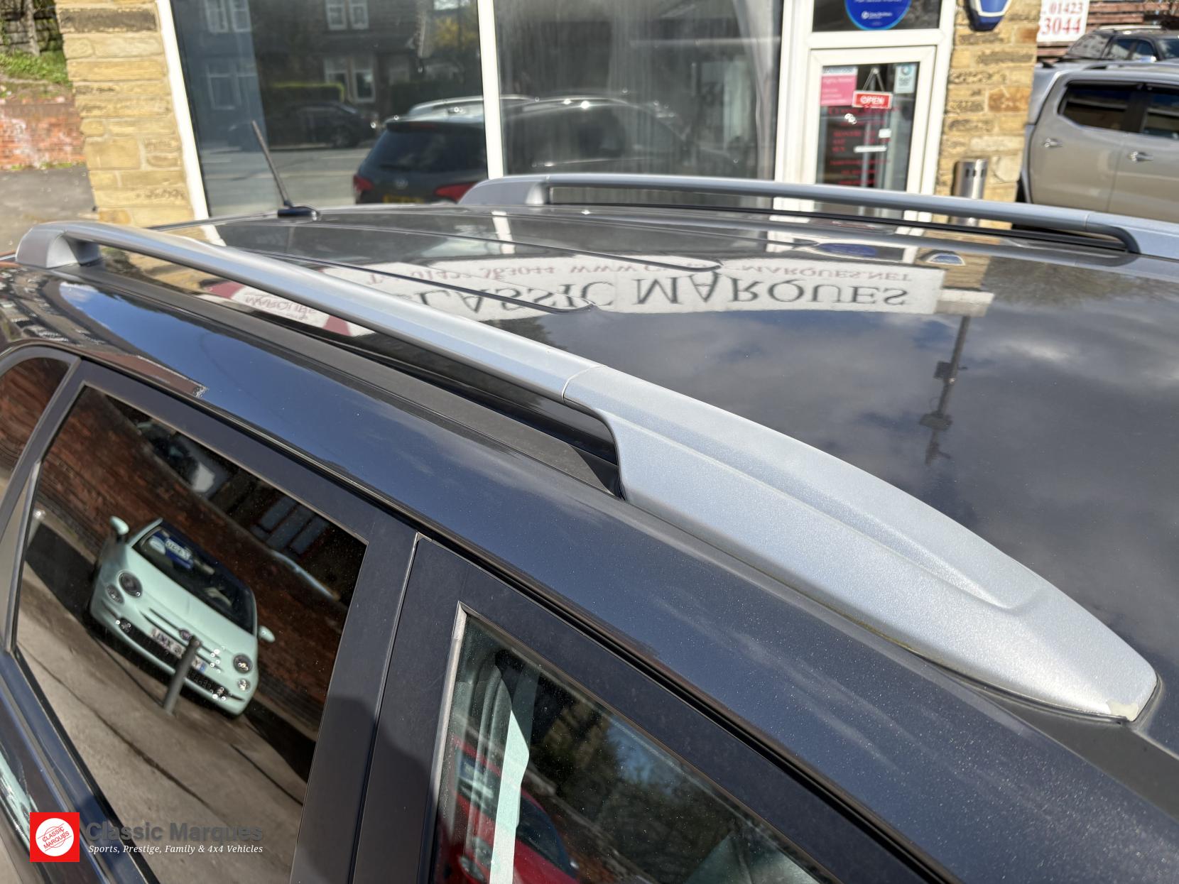 Kia Sorento 2.2 CRDi KX-2 SUV 5dr Diesel Manual AWD Euro 5 (194 bhp)