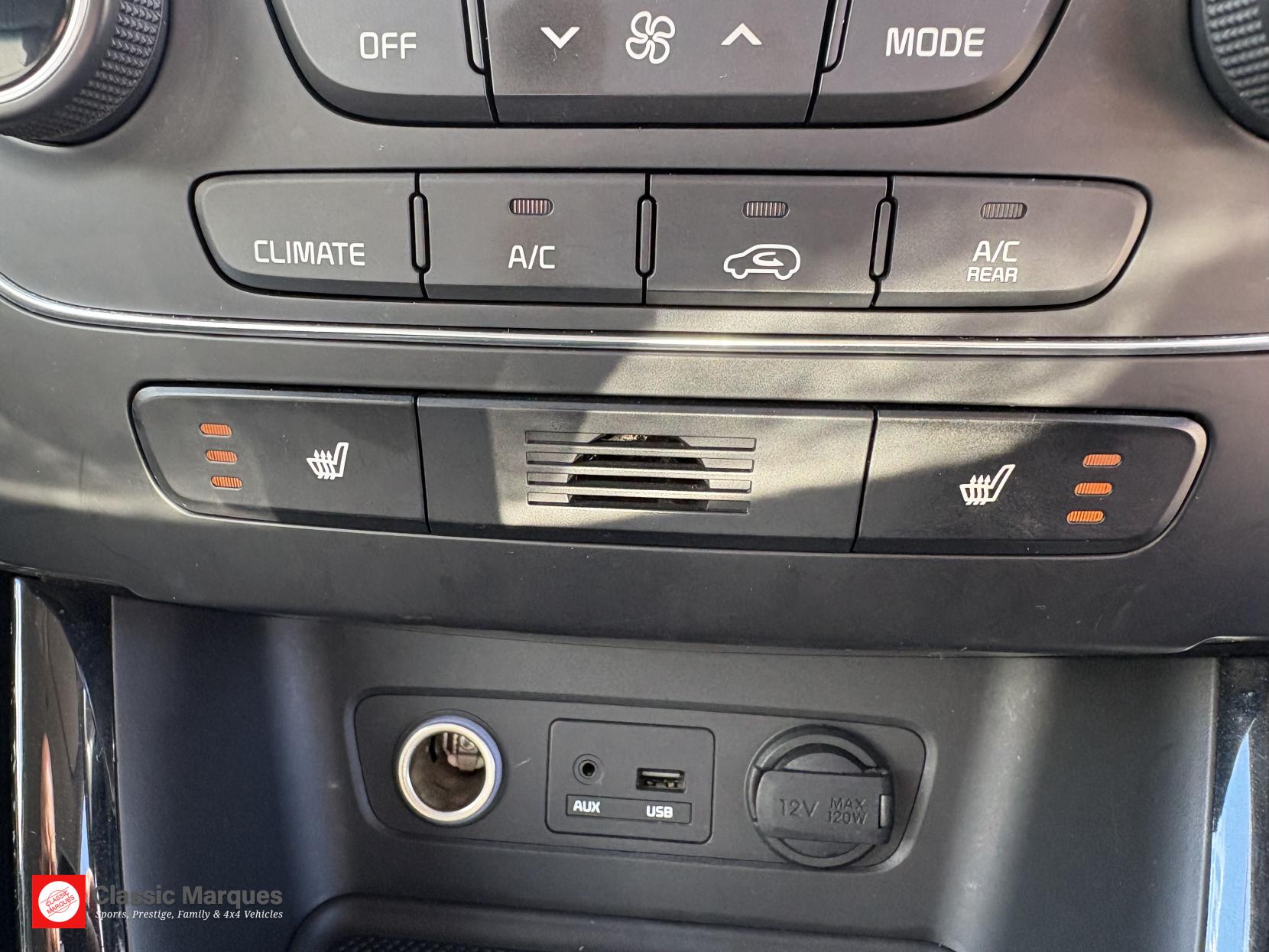 Kia Sorento 2.2 CRDi KX-2 SUV 5dr Diesel Manual AWD Euro 5 (194 bhp)