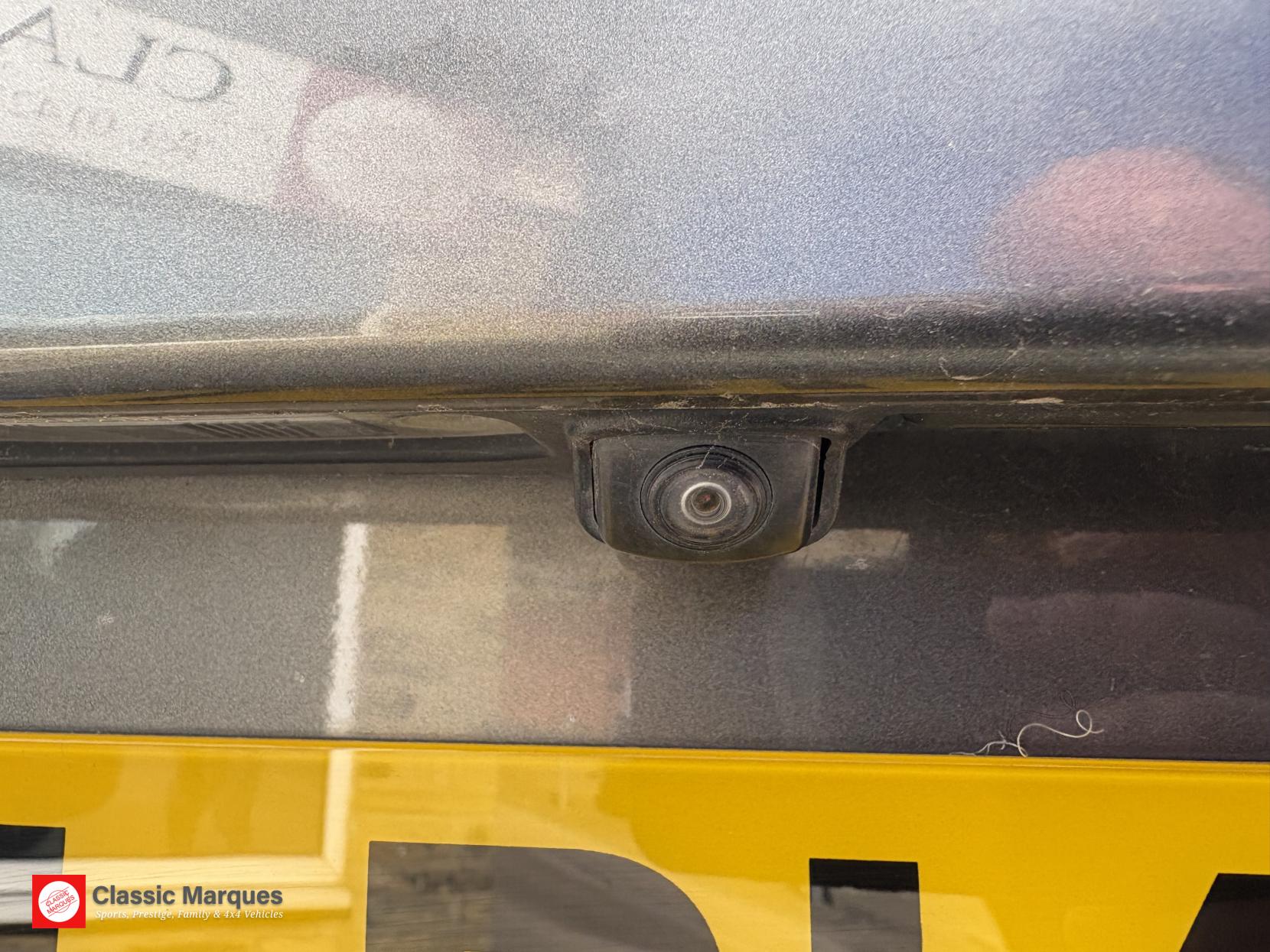 Kia Sorento 2.2 CRDi KX-2 SUV 5dr Diesel Manual AWD Euro 5 (194 bhp)