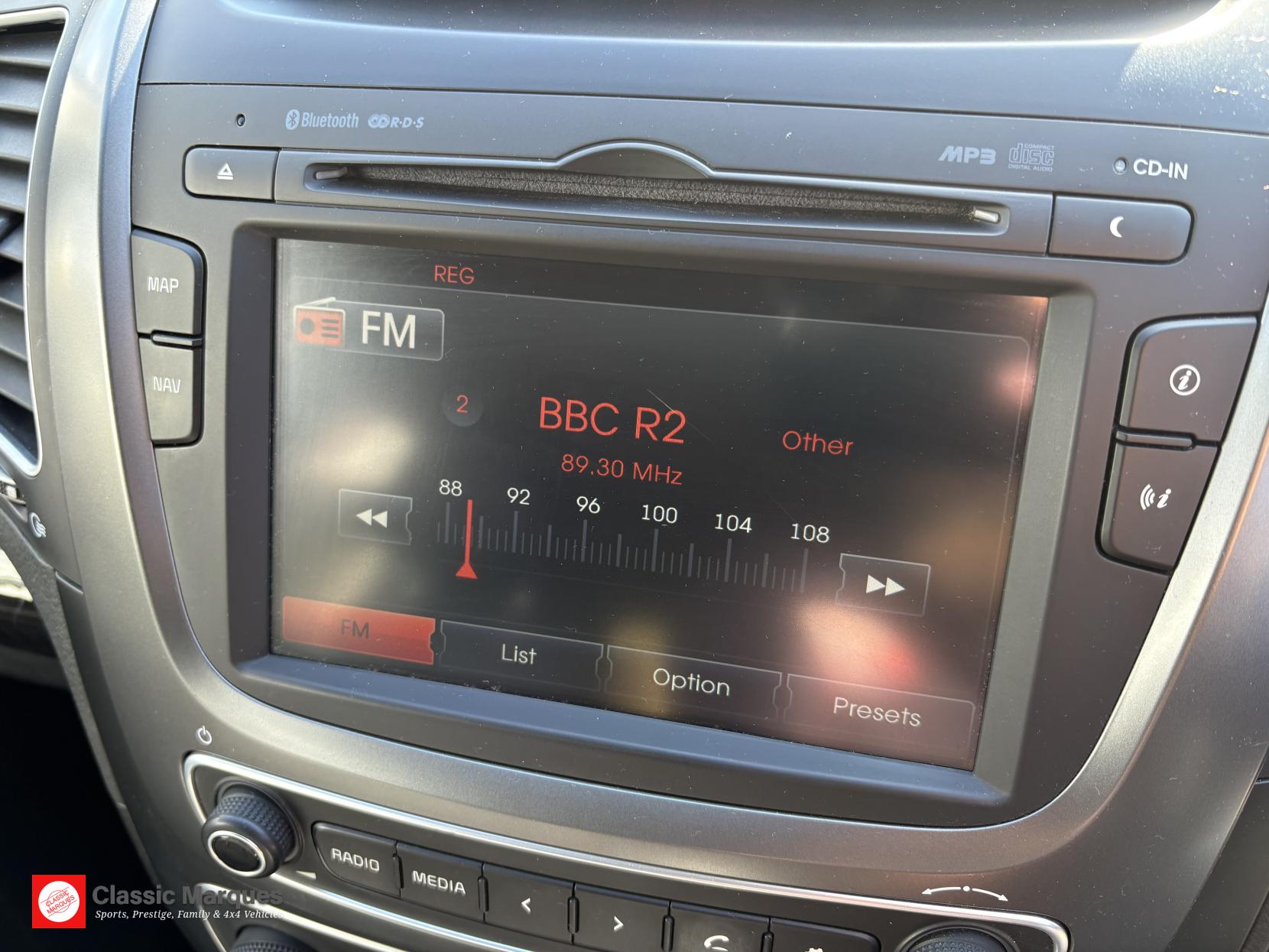 Kia Sorento 2.2 CRDi KX-2 SUV 5dr Diesel Manual AWD Euro 5 (194 bhp)