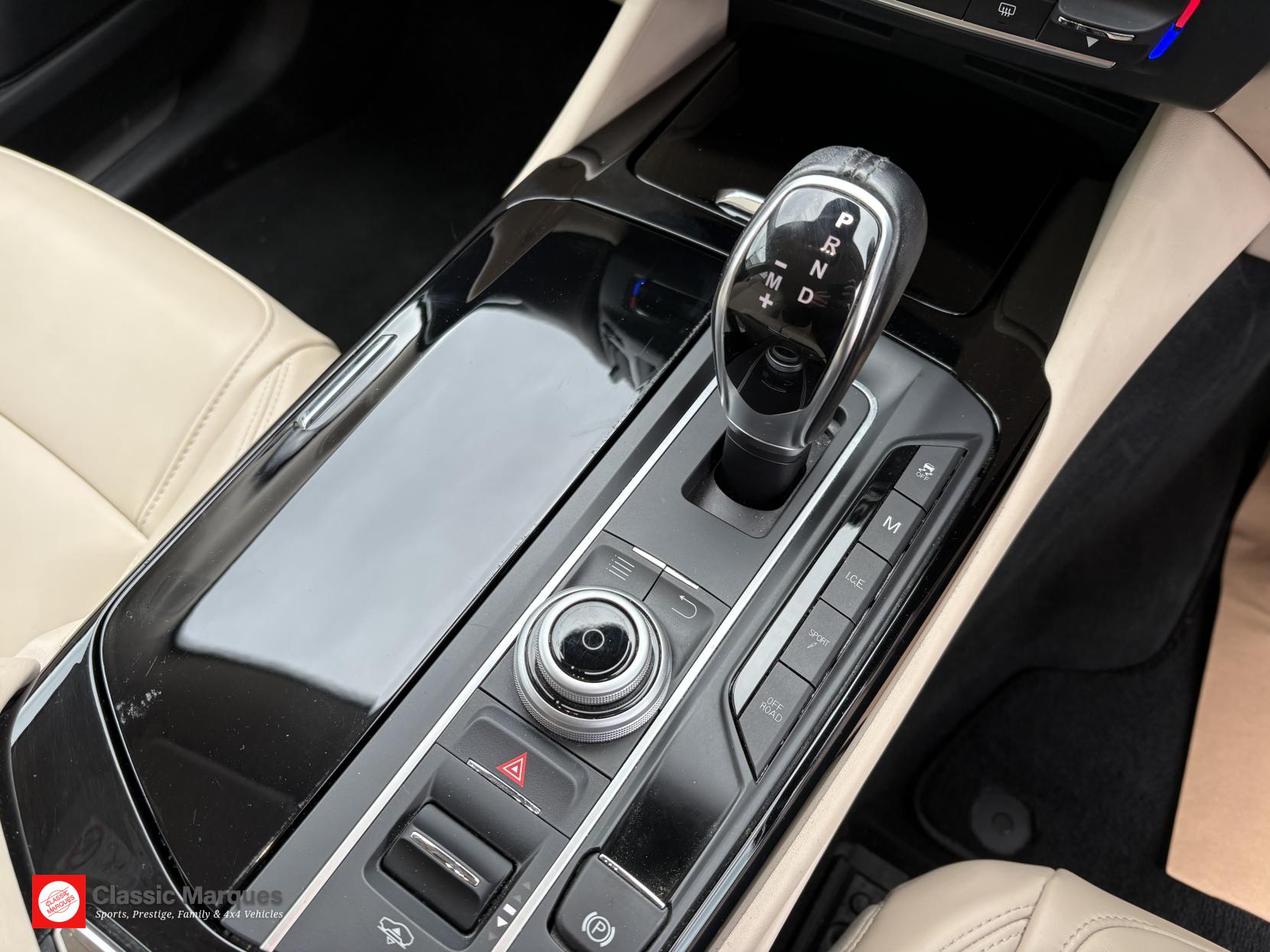 Maserati Levante 3.0D V6 SUV 5dr Diesel ZF 4WD Euro 6 (s/s) (275 ps)