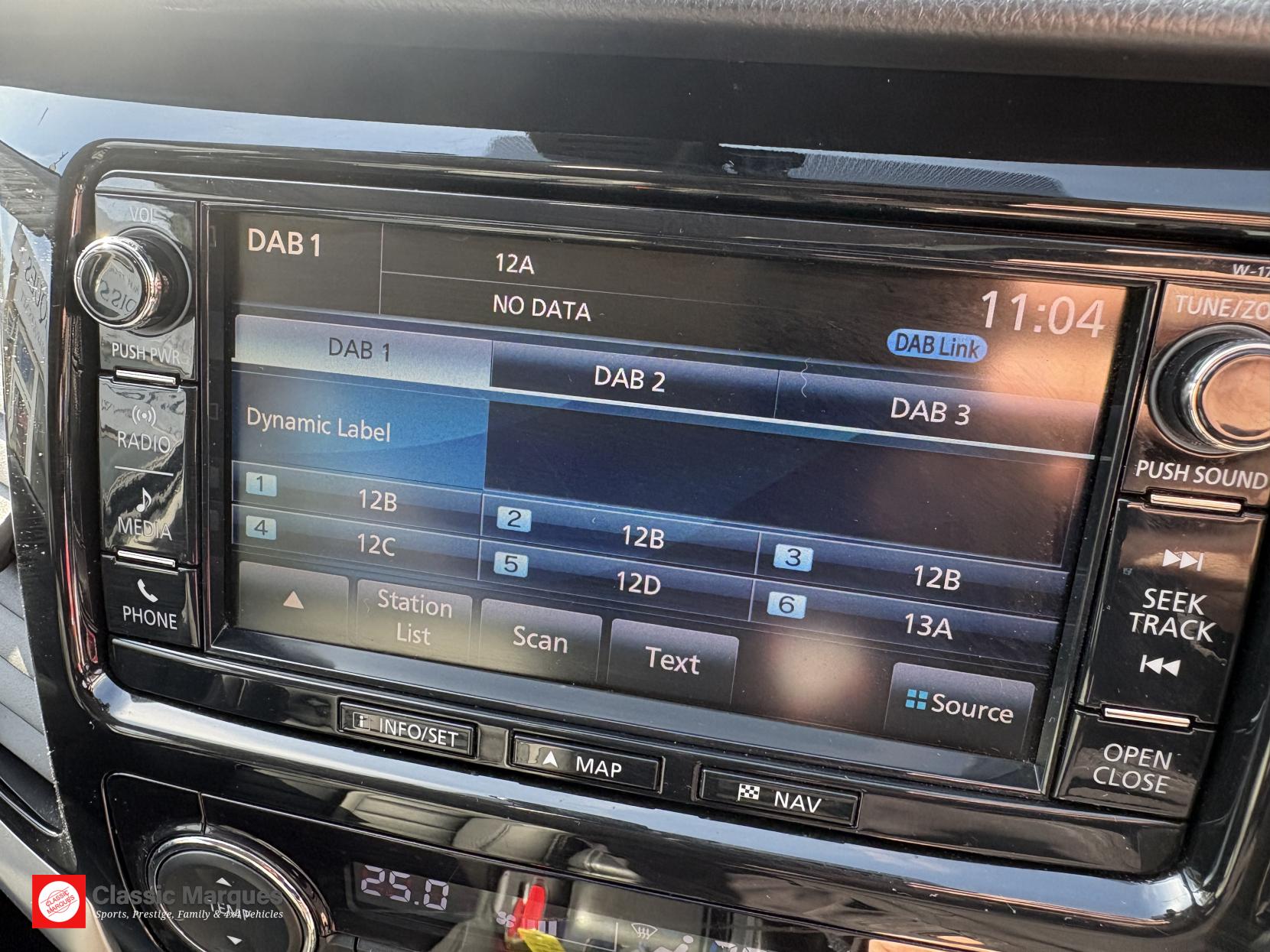 Mitsubishi L200 2.4 DI-D DC Barbarian Pickup Double Cab 4dr Diesel Manual 4WD Euro 6 (178 ps)