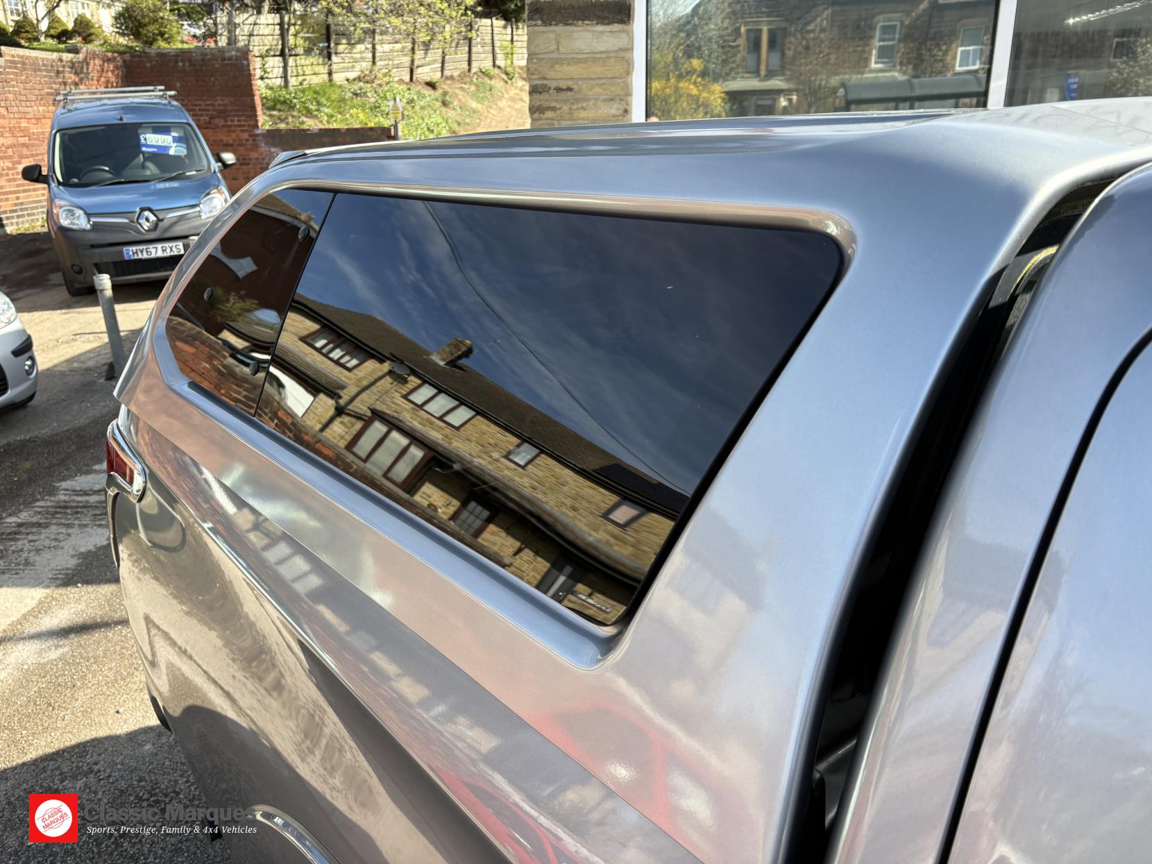 Mitsubishi L200 2.4 DI-D DC Barbarian Pickup Double Cab 4dr Diesel Manual 4WD Euro 6 (178 ps)