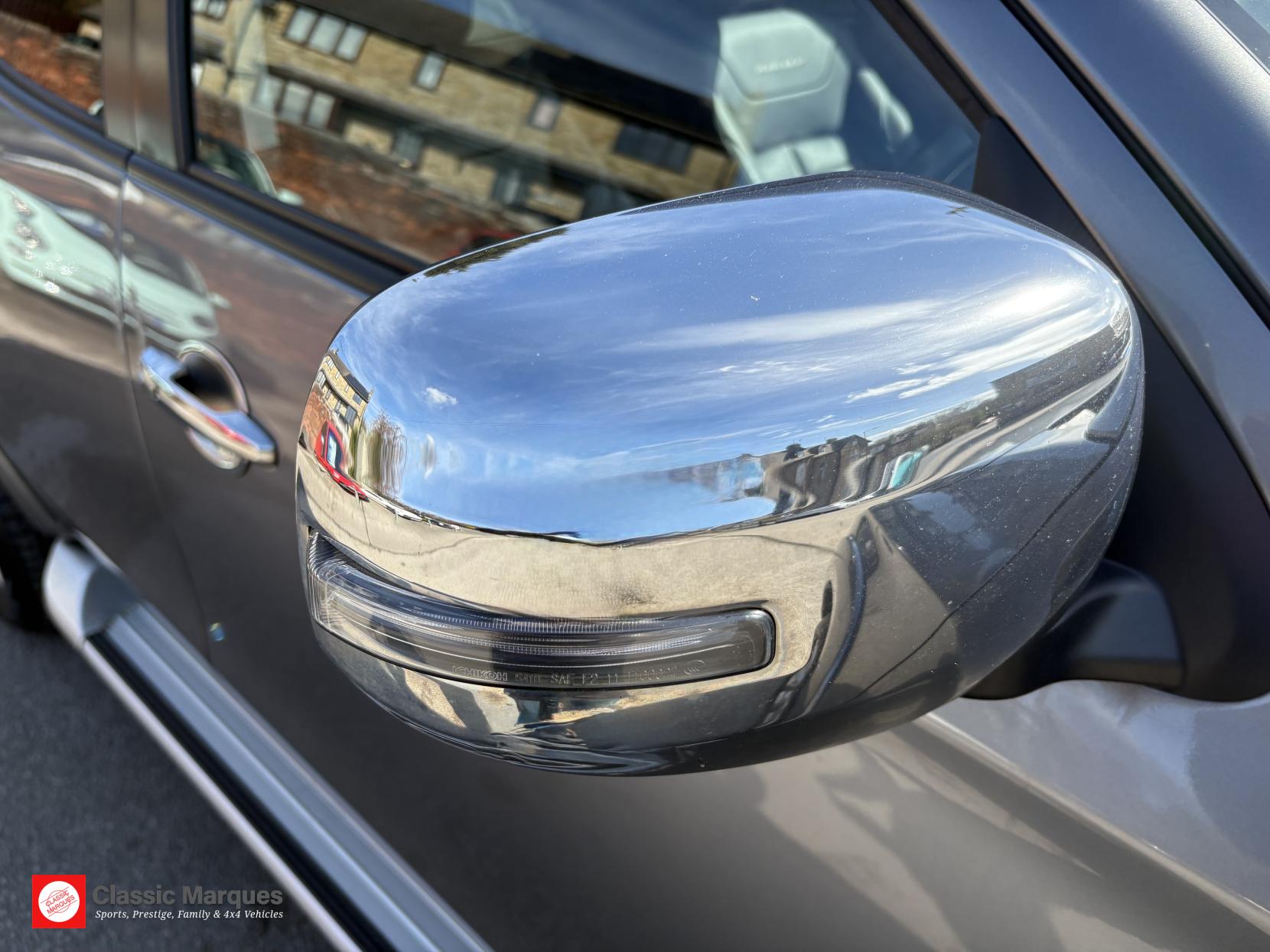 Mitsubishi L200 2.4 DI-D DC Barbarian Pickup Double Cab 4dr Diesel Manual 4WD Euro 6 (178 ps)