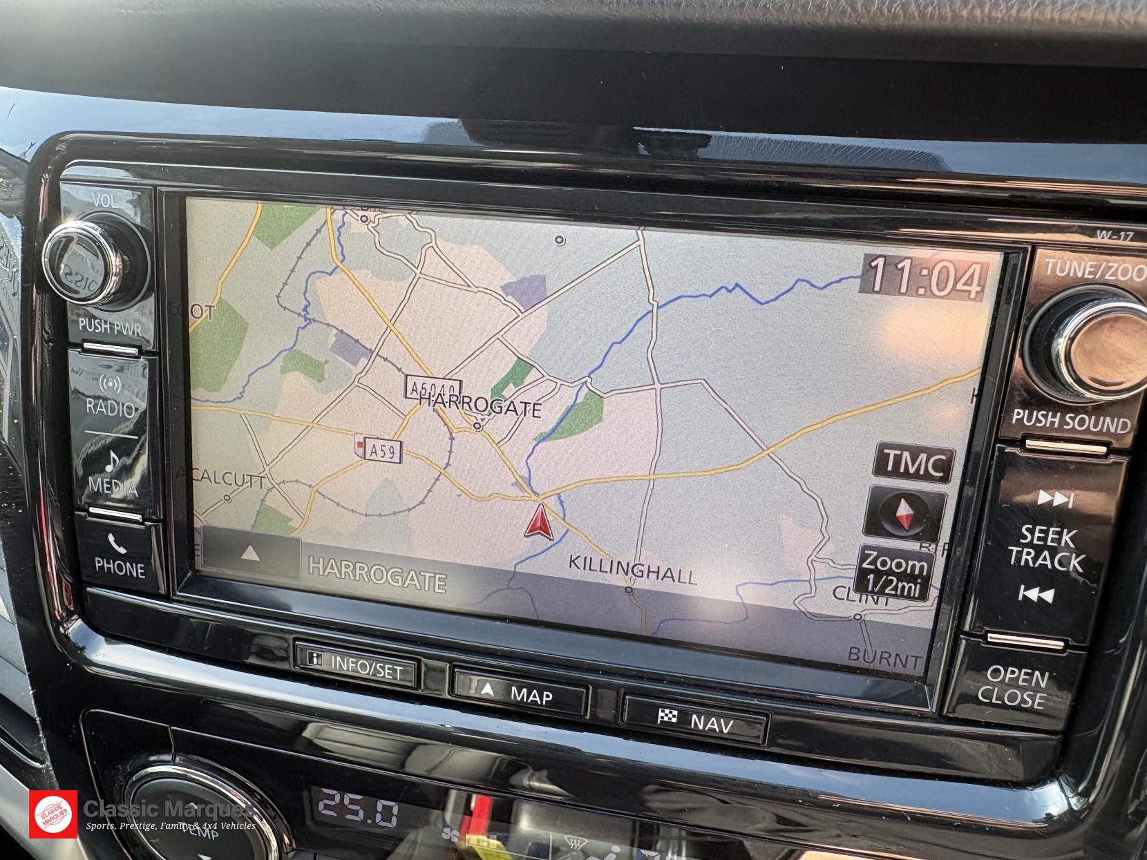 Mitsubishi L200 2.4 DI-D DC Barbarian Pickup Double Cab 4dr Diesel Manual 4WD Euro 6 (178 ps)