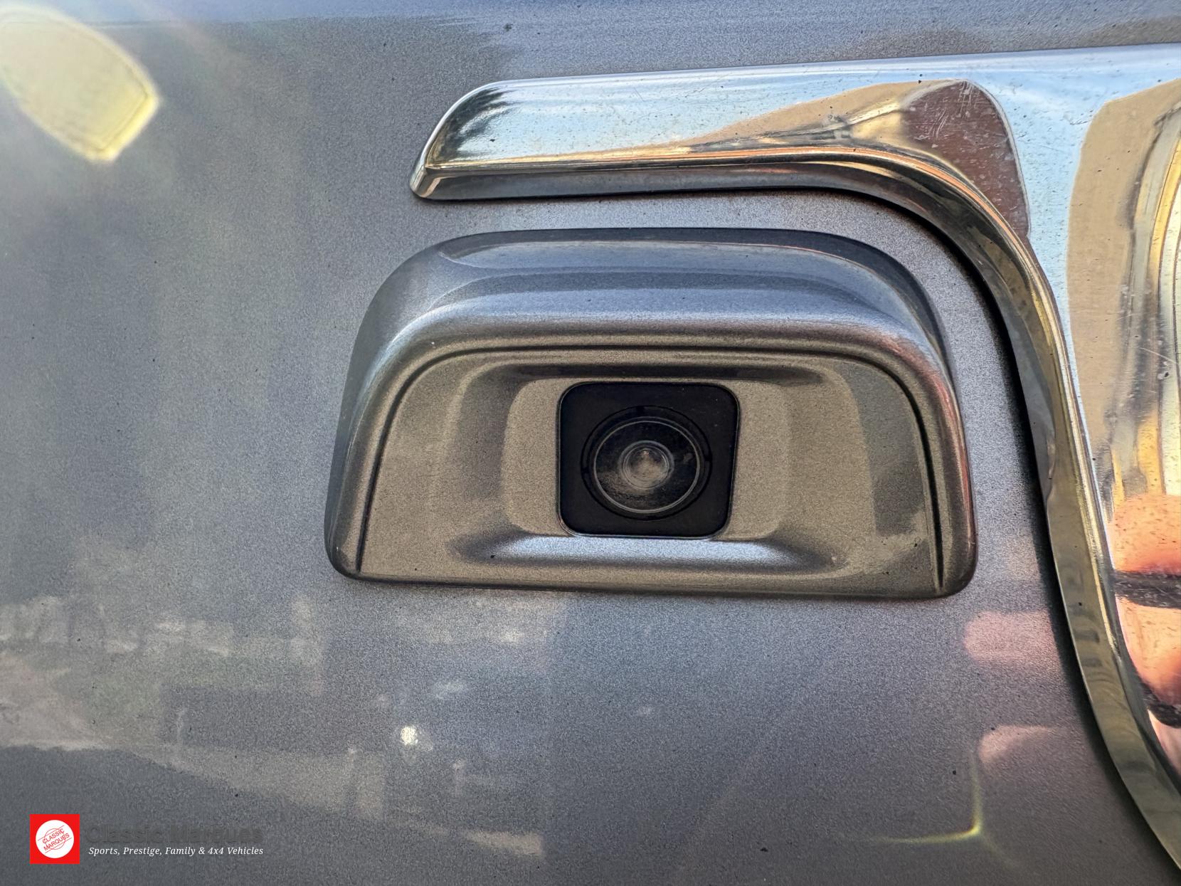 Mitsubishi L200 2.4 DI-D DC Barbarian Pickup Double Cab 4dr Diesel Manual 4WD Euro 6 (178 ps)