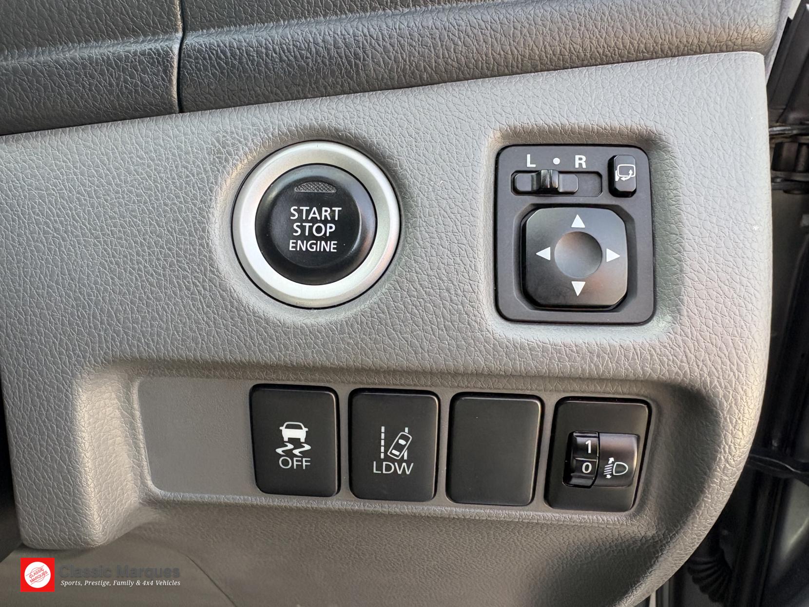 Mitsubishi L200 2.4 DI-D DC Barbarian Pickup Double Cab 4dr Diesel Manual 4WD Euro 6 (178 ps)