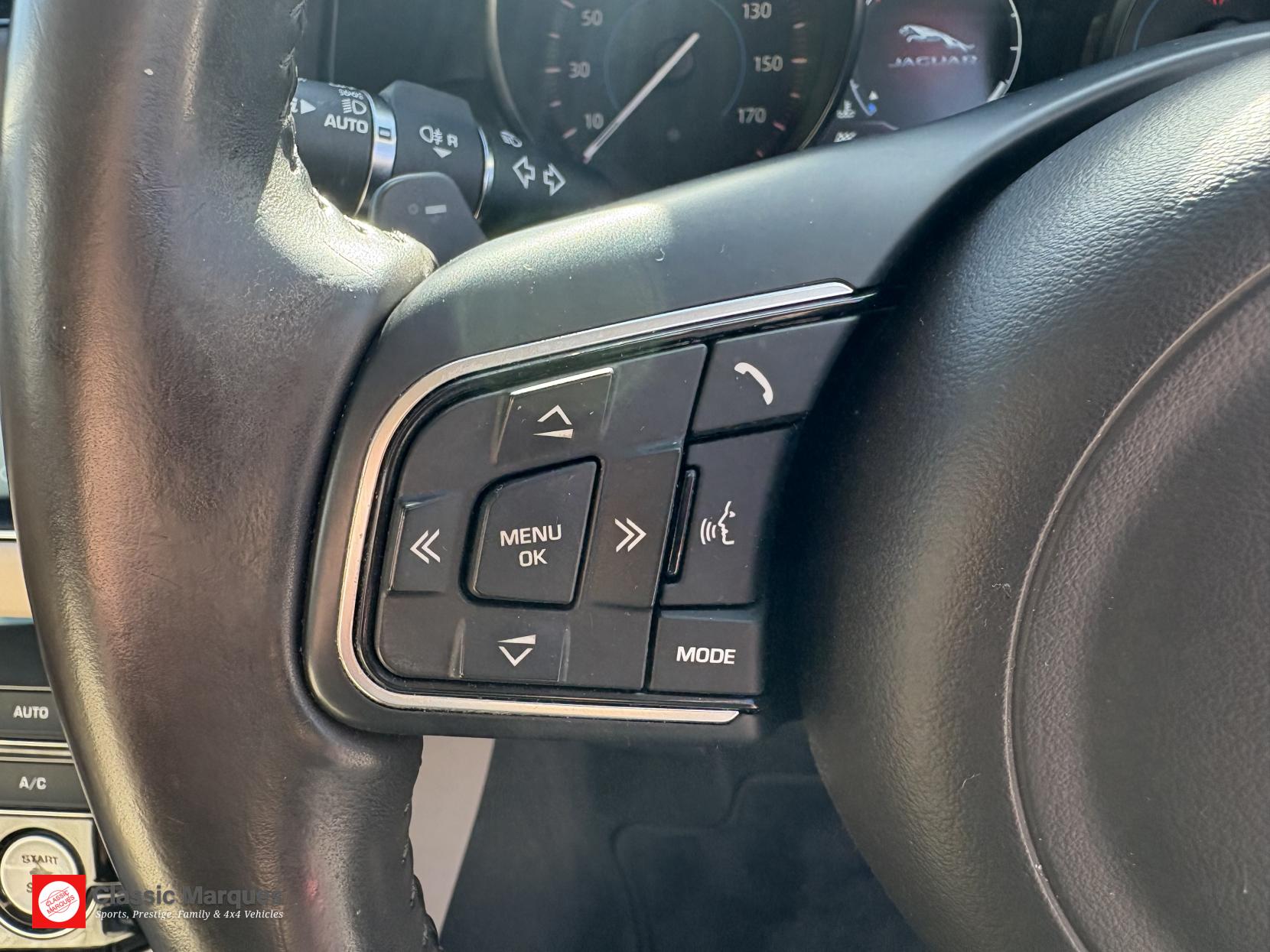 Jaguar XF 2.0d Portfolio Saloon 4dr Diesel Auto AWD Euro 6 (s/s) (180 ps)