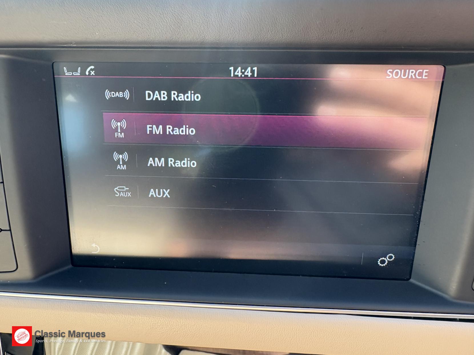 Jaguar XF 2.0d Portfolio Saloon 4dr Diesel Auto AWD Euro 6 (s/s) (180 ps)