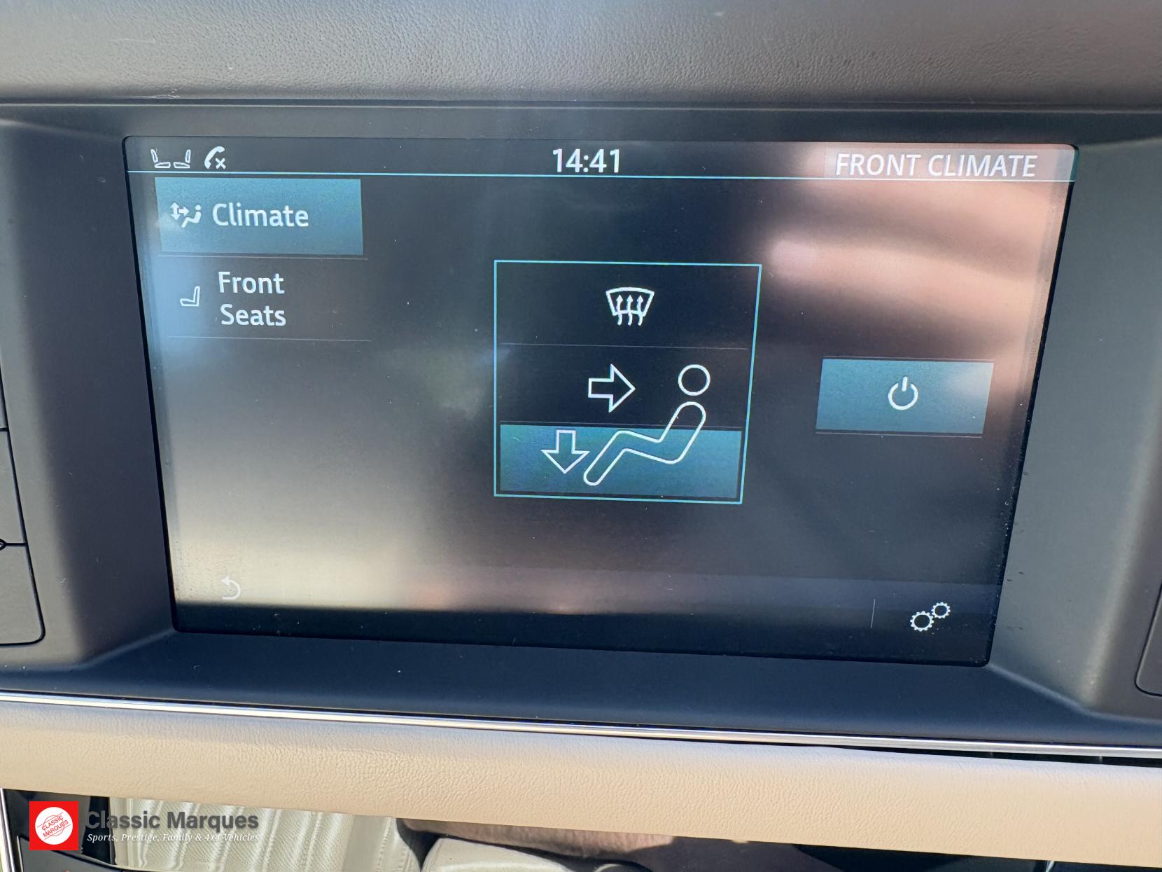 Jaguar XF 2.0d Portfolio Saloon 4dr Diesel Auto AWD Euro 6 (s/s) (180 ps)