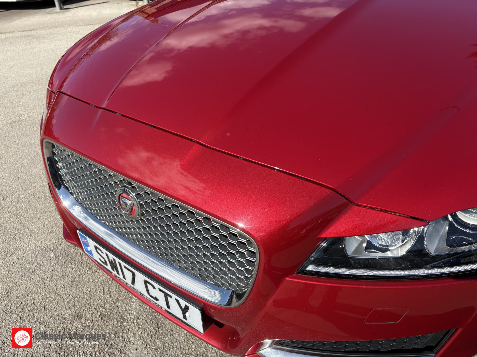 Jaguar XF 2.0d Portfolio Saloon 4dr Diesel Auto AWD Euro 6 (s/s) (180 ps)