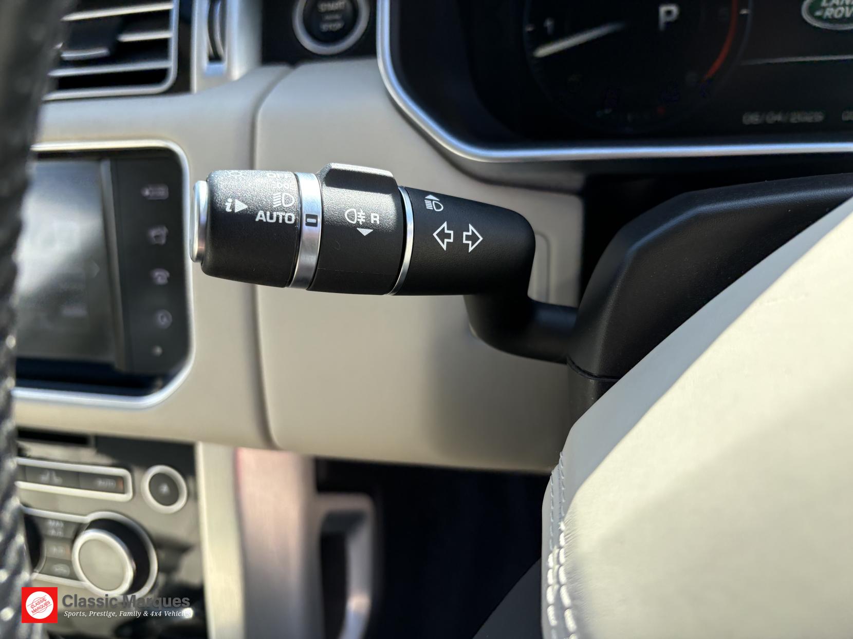 Land Rover Range Rover 3.0 TD V6 Vogue SUV 5dr Diesel Auto 4WD Euro 6 (s/s) (258 ps)