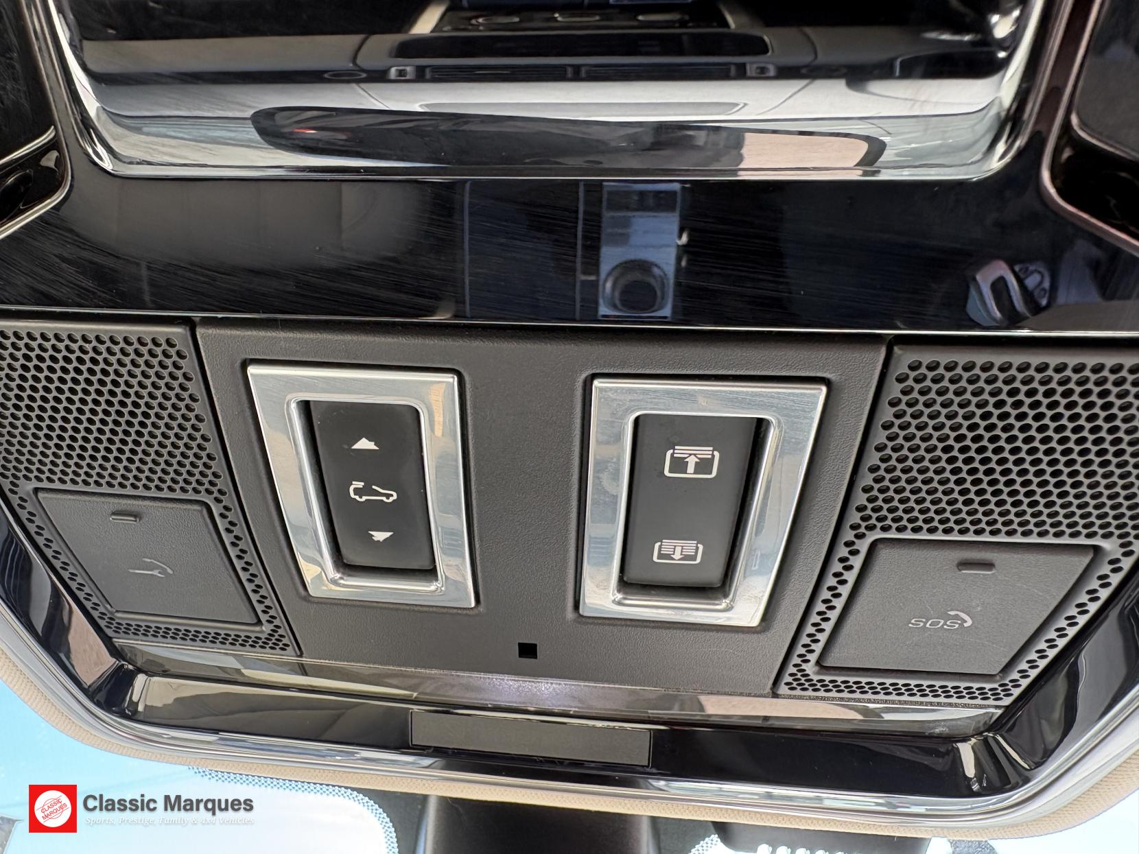 Land Rover Range Rover 3.0 TD V6 Vogue SUV 5dr Diesel Auto 4WD Euro 6 (s/s) (258 ps)