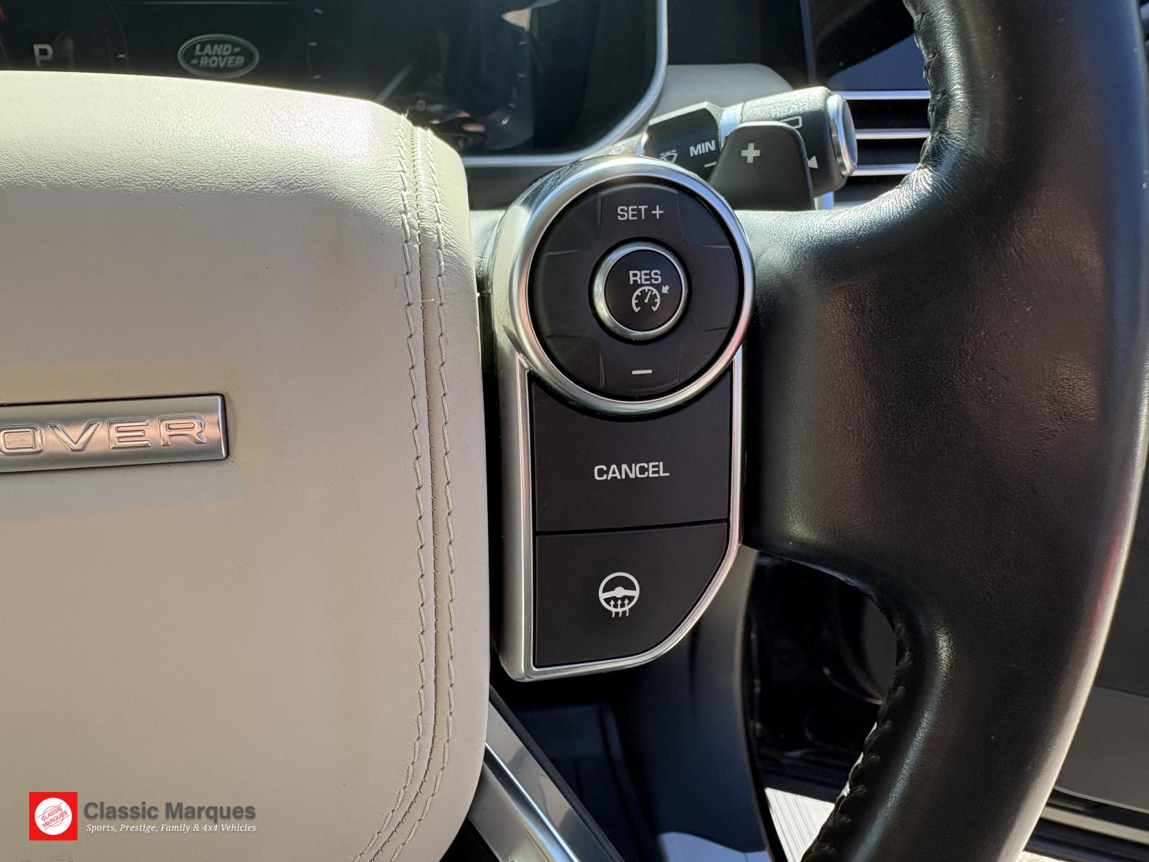 Land Rover Range Rover 3.0 TD V6 Vogue SUV 5dr Diesel Auto 4WD Euro 6 (s/s) (258 ps)