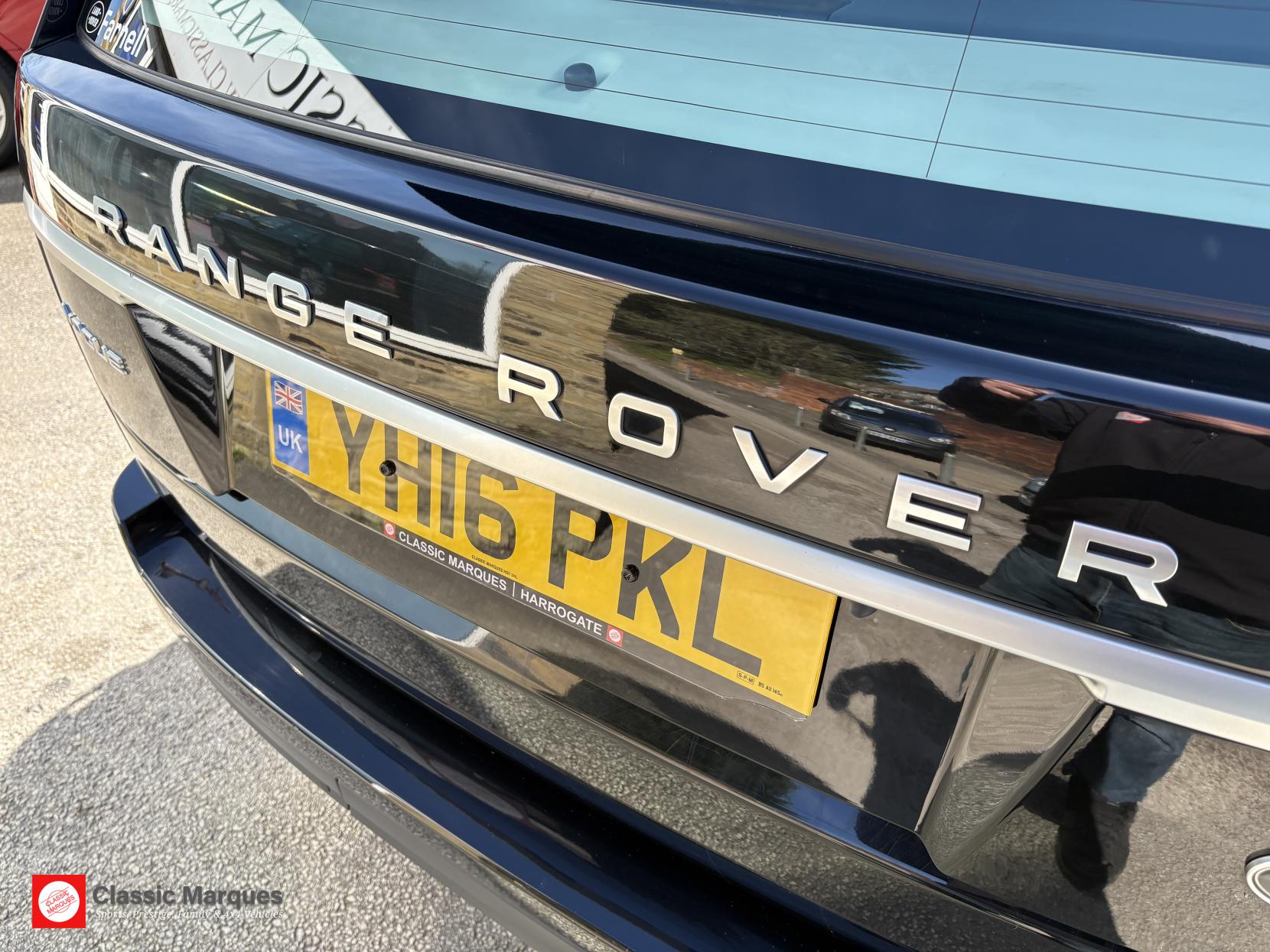 Land Rover Range Rover 3.0 TD V6 Vogue SUV 5dr Diesel Auto 4WD Euro 6 (s/s) (258 ps)