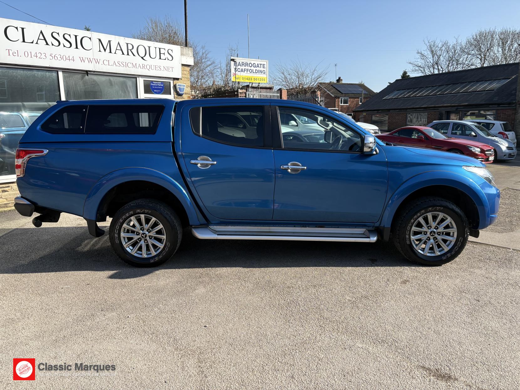 Mitsubishi L200 2.4 DI-D DC Barbarian Pickup Double Cab 4dr Diesel Manual 4WD Euro 6 (178 ps)