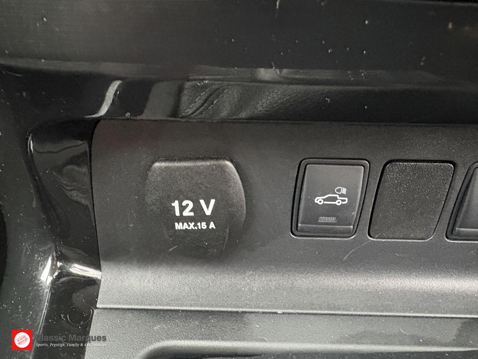 Mercedes-Benz X Class 2.3 CDI Pure Pickup Double Cab 4dr Diesel Manual 4MATIC Euro 6 (s/s) (163 ps)