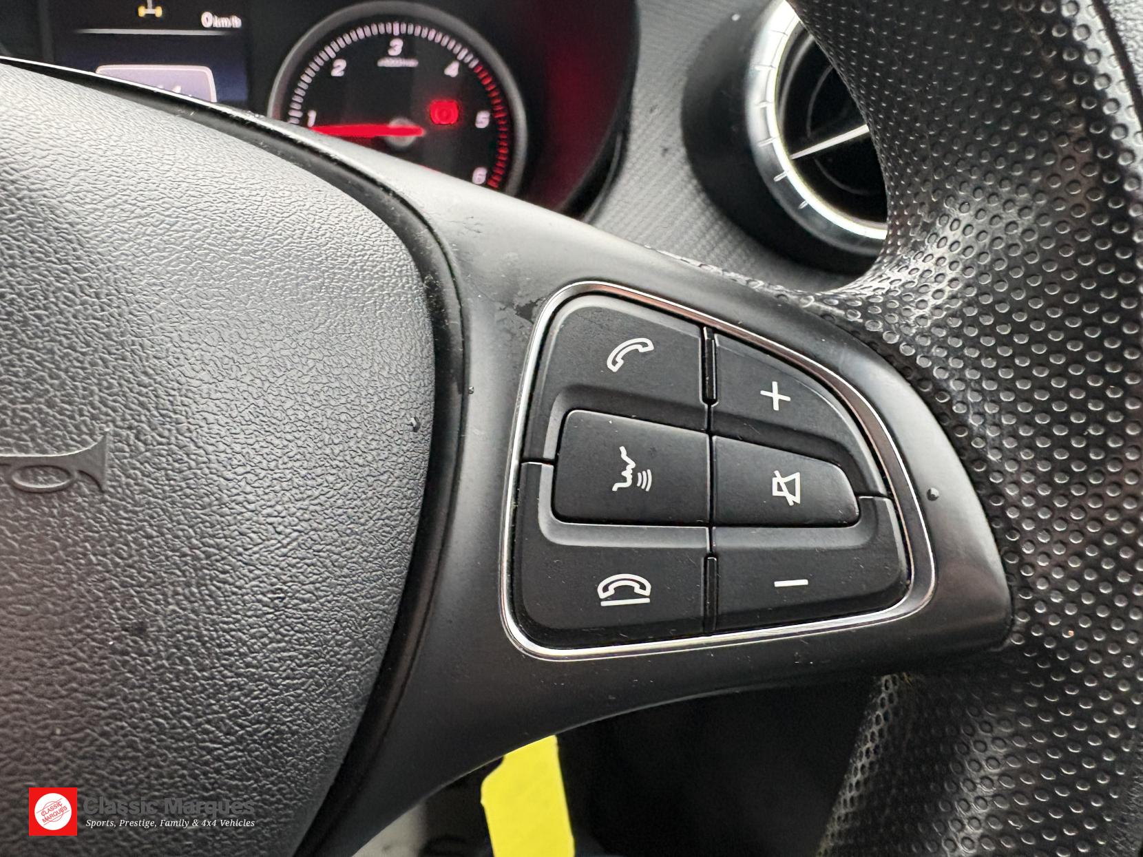 Mercedes-Benz X Class 2.3 CDI Pure Pickup Double Cab 4dr Diesel Manual 4MATIC Euro 6 (s/s) (163 ps)