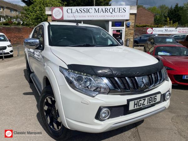 Mitsubishi L200 2.4 DI-D DC Barbarian Pickup Double Cab 4dr Diesel Manual 4WD Euro 6 (178 ps)
