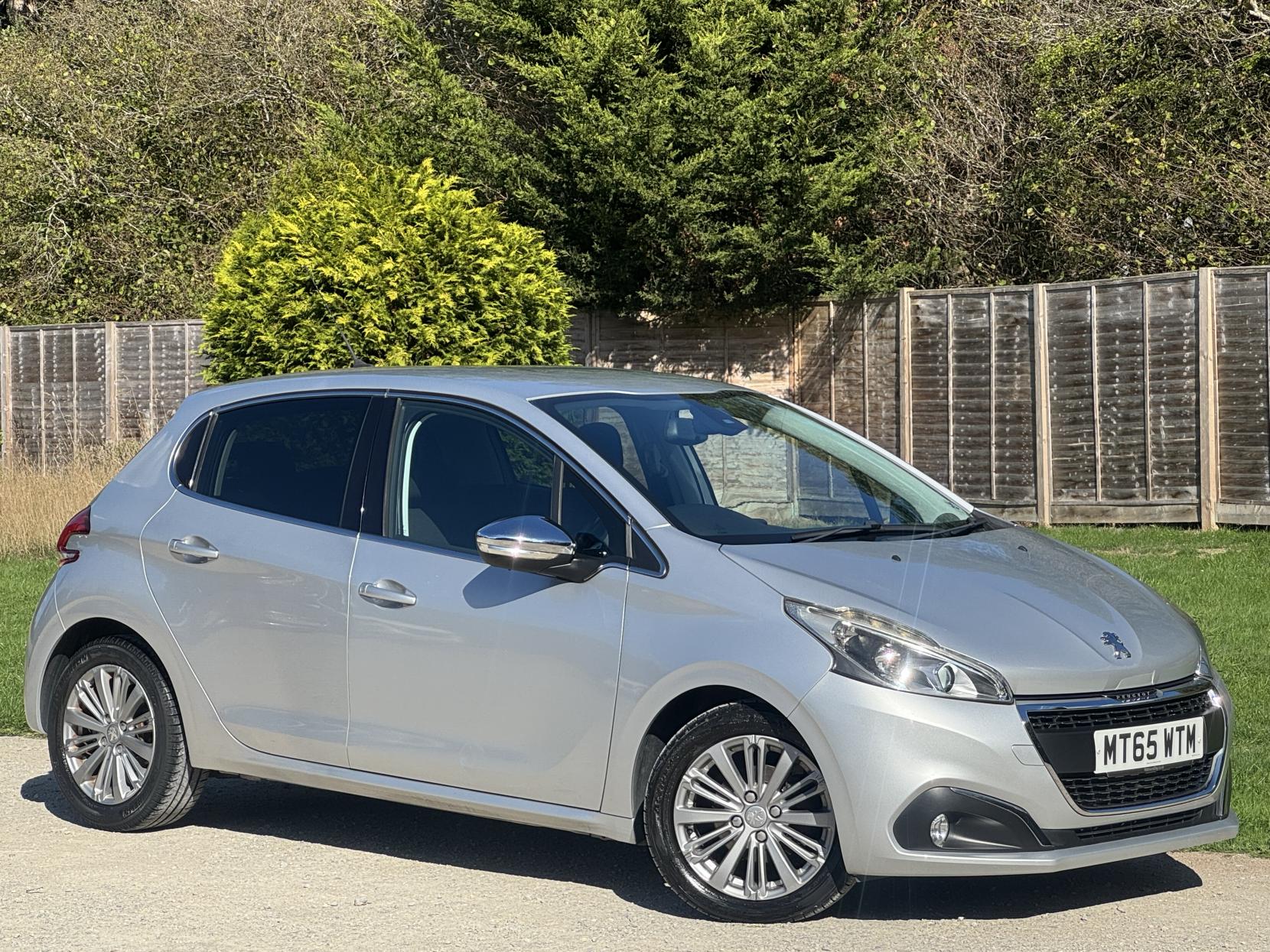 2015 Peugeot 208