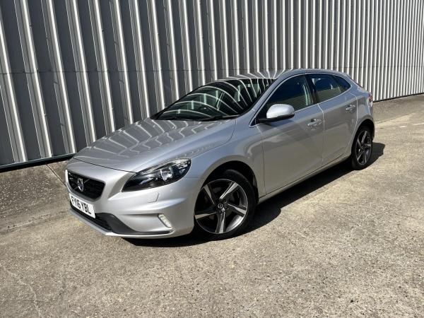 2016 Volvo V40
