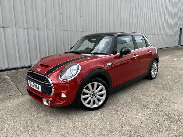 2015 MINI Hatch