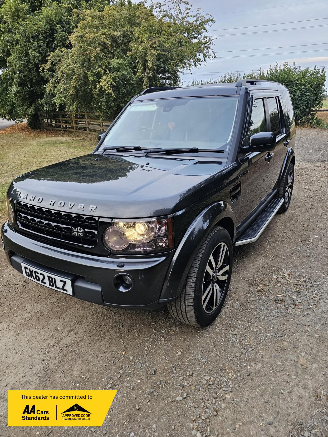 Land Rover Discovery 4 3.0 SD V6 HSE Luxury SUV 5dr Diesel Auto 4WD Euro 5 (255 bhp)