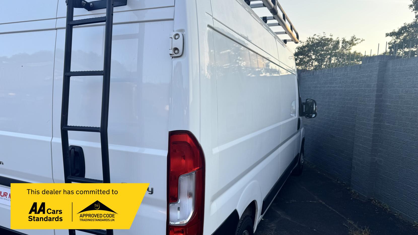 Citroen Relay 2.2 BlueHDi 35 Enterprise Panel Van 5dr Diesel Manual L3 High Roof Euro 6 (s/s) (140 ps)