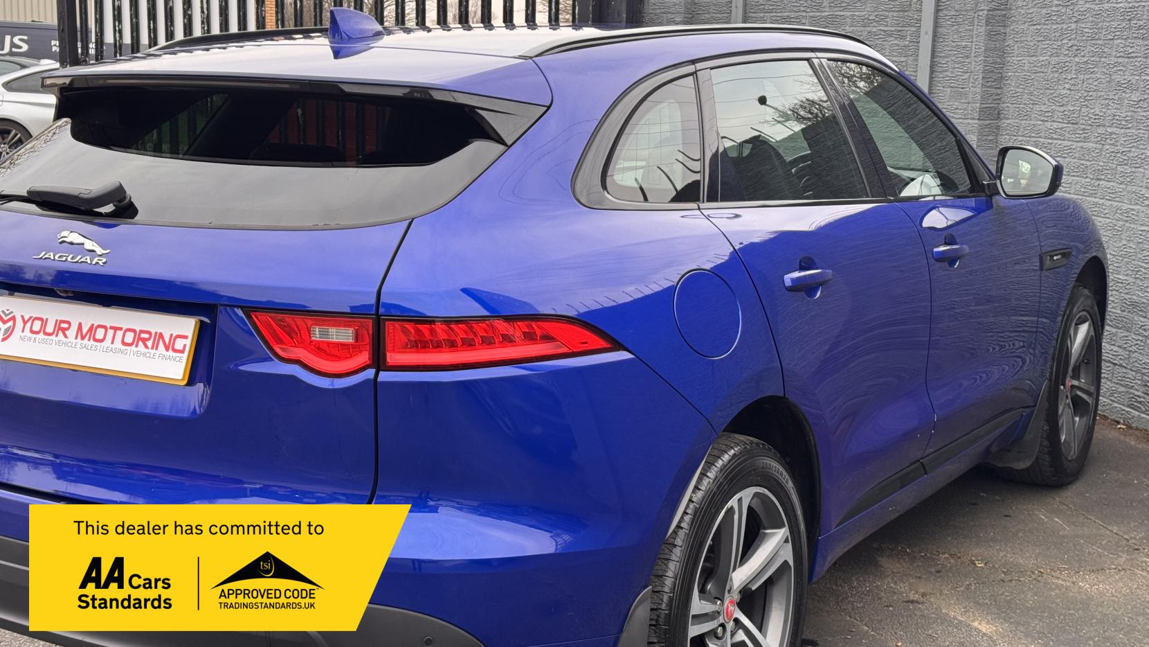 Jaguar F-PACE 2.0 D180 R-Sport SUV 5dr Diesel Auto Euro 6 (s/s) (180 ps)