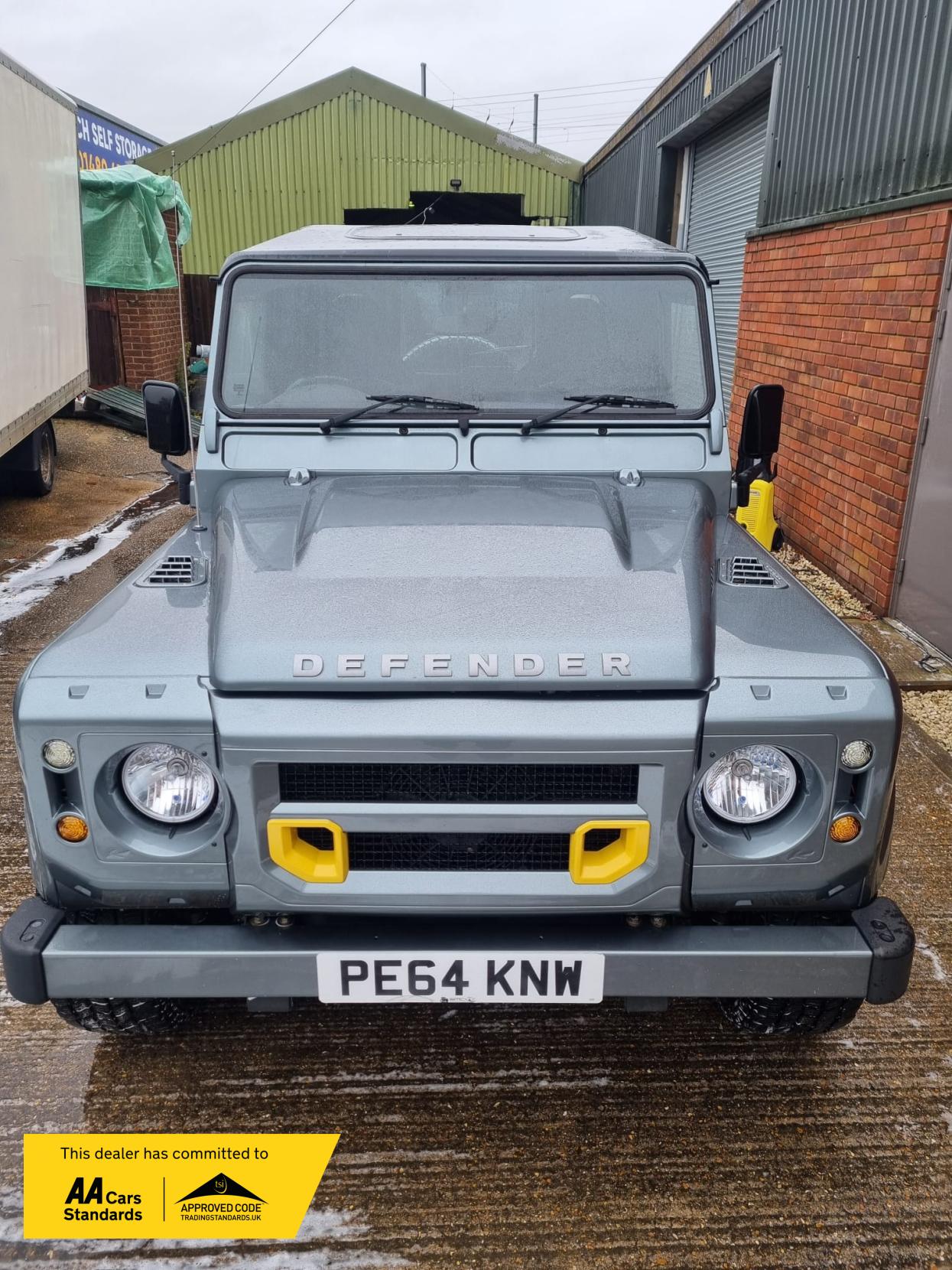 Land Rover Defender 90 2.2 TDCi XS Hard Top 3dr Diesel Manual 4WD Euro 5 (122 ps)