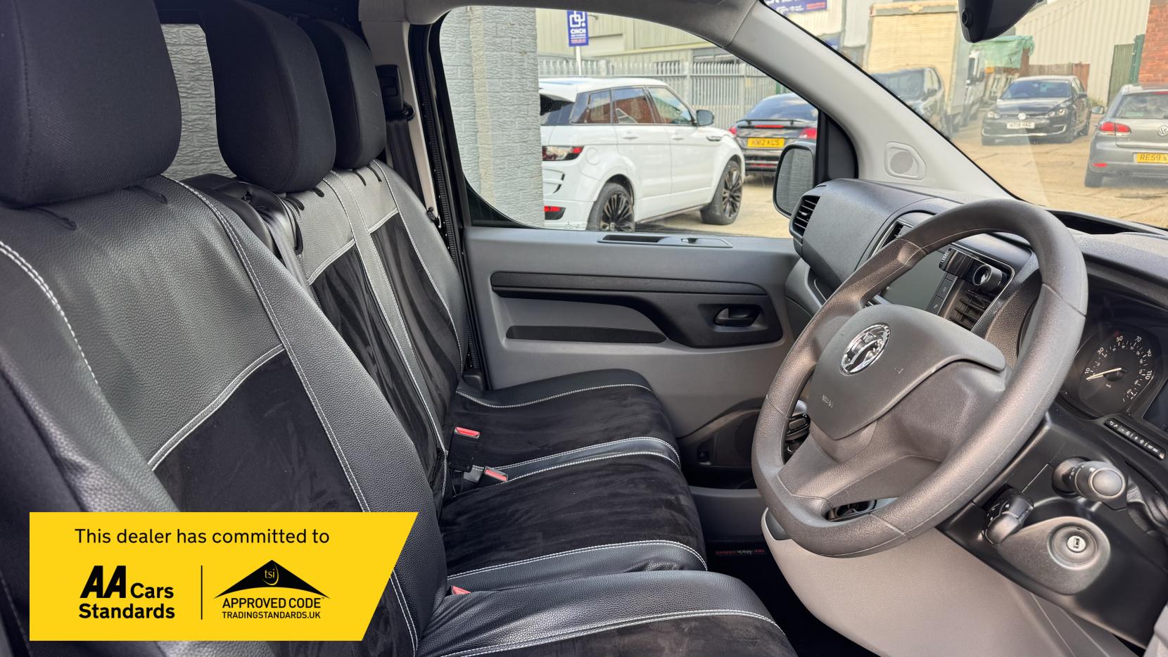 Vauxhall Vivaro 2.0 Turbo D 3100 Sportive Panel Van 6dr Diesel Manual L2 H1 Euro 6 (s/s) (145 ps)