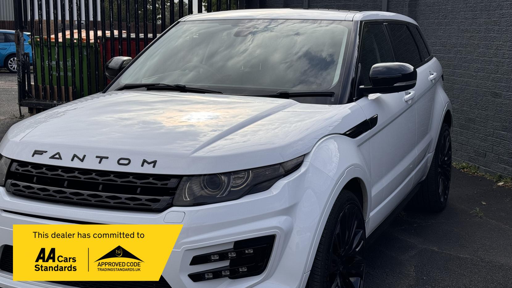 Land Rover Range Rover Evoque 2.2 SD4 Dynamic SUV 5dr Diesel Auto 4WD Euro 5 (190 ps)