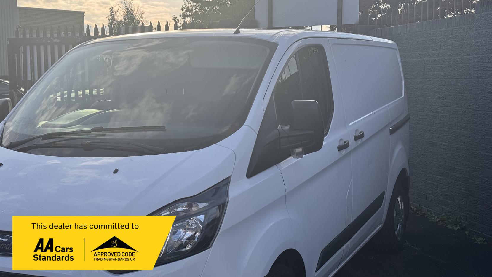 Ford Transit Custom 2.2 TDCi 290 Panel Van 5dr Diesel Manual L1 H1 (186 g/km, 98 bhp)